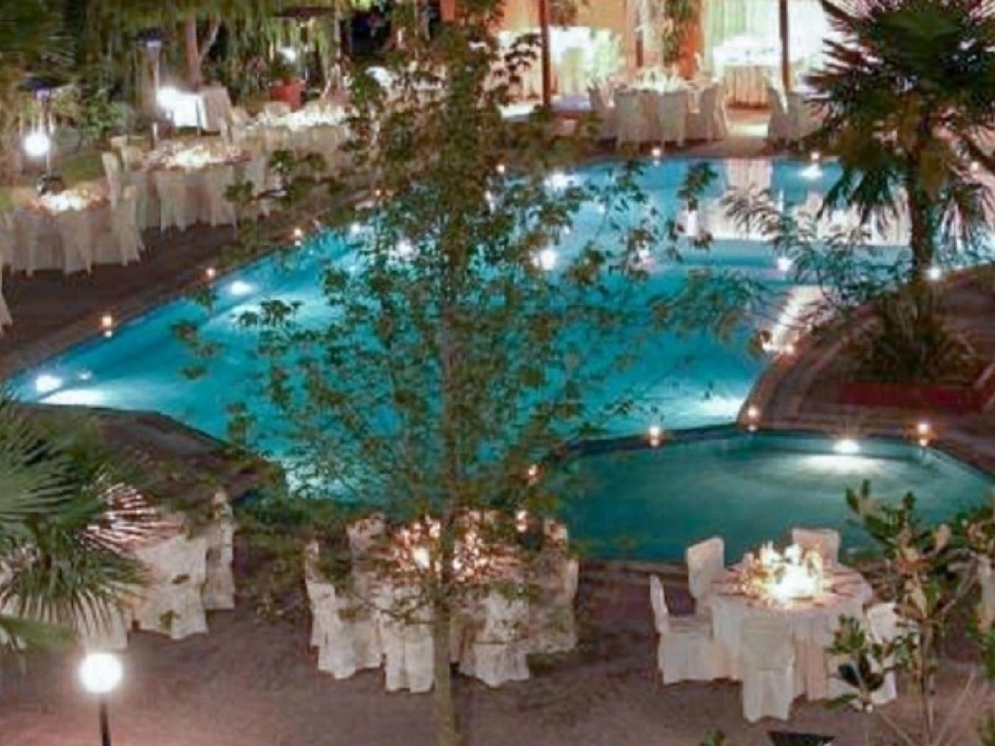 Four Seasons Hotel Trílofon Esterno foto